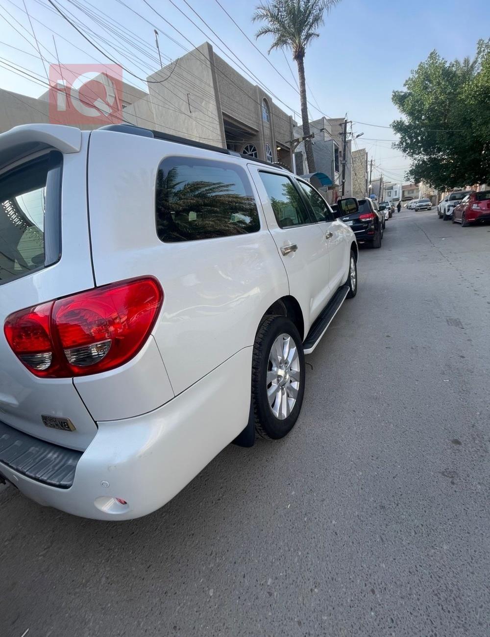 تويوتا سيكويا